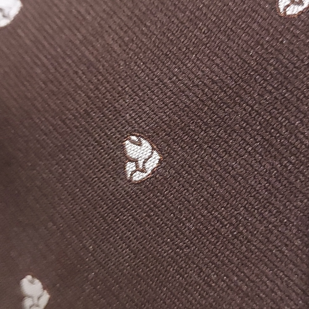 President Necktie Brown with Hearts made of Doves - Picture 3 of 4